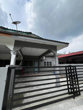 Epy Homestay Teluk Intan